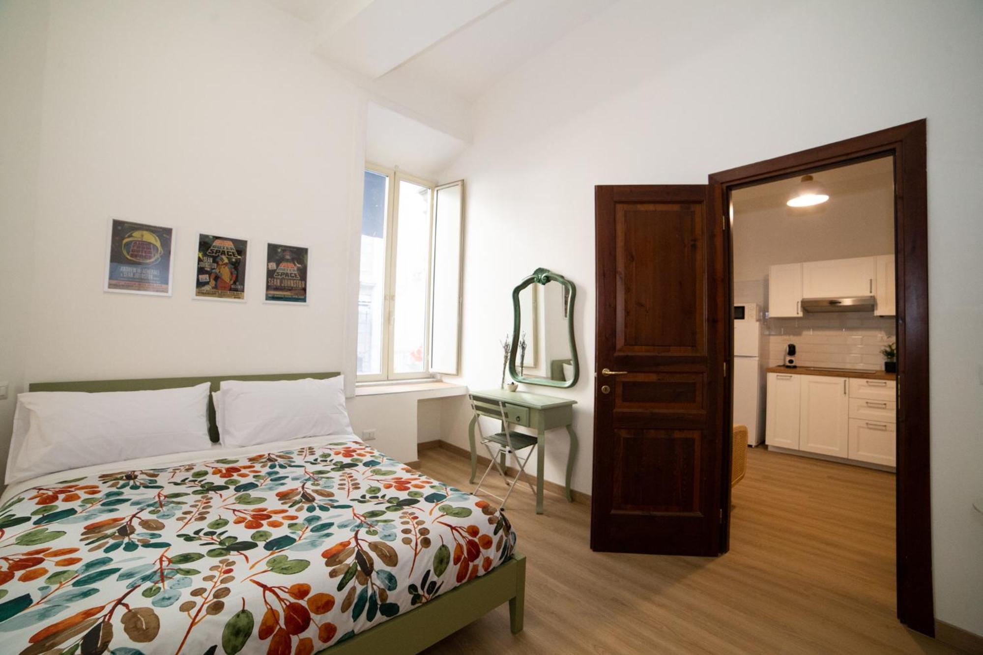 B&B 4Cella Naples Exterior photo